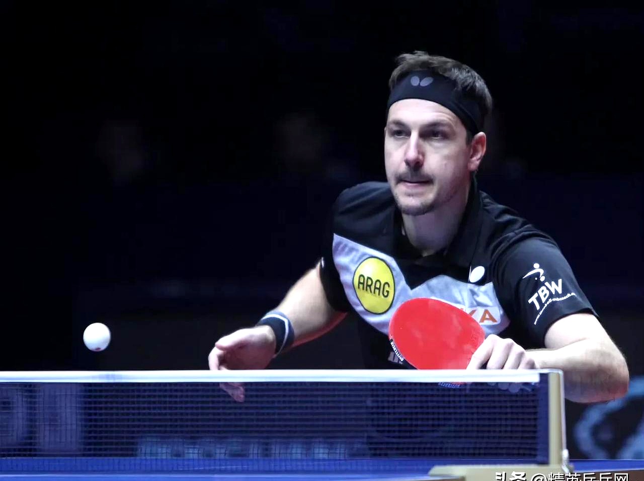 日本乒乓球队横扫瑞典乒乓球队，波尔统治全场的简单介绍