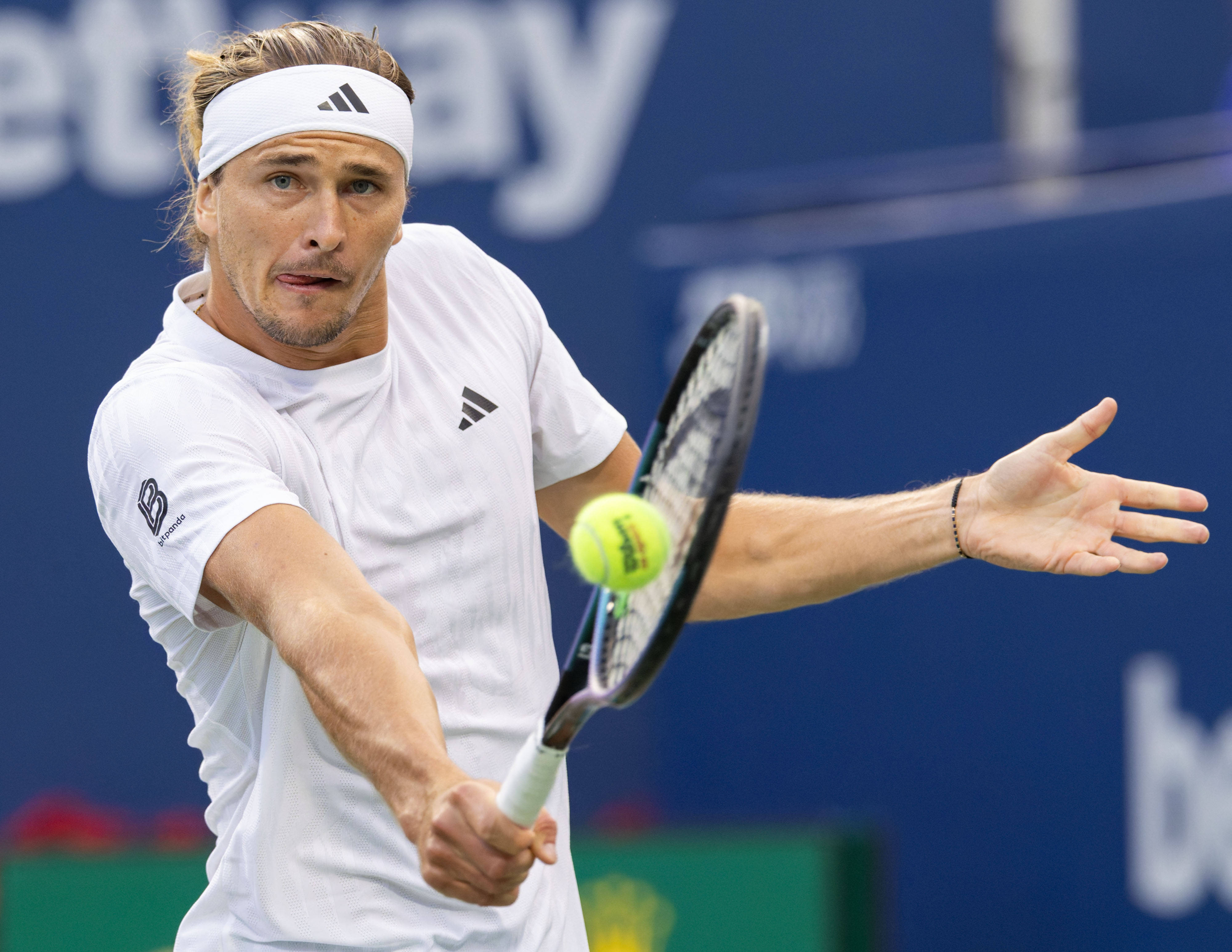 英国网球队力克世界网球队，兹维列夫打破历史纪录