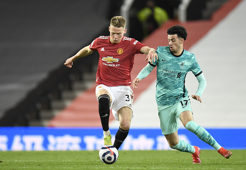 豪门对决！篮球上演世纪大战