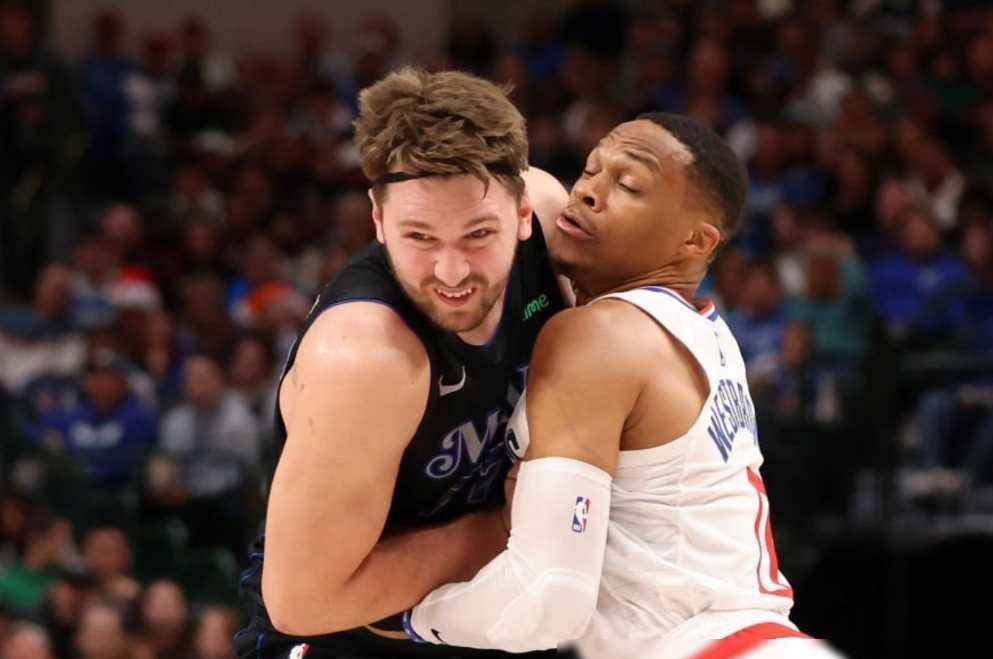 辽宁队横扫尼克斯，东契奇惊艳四座