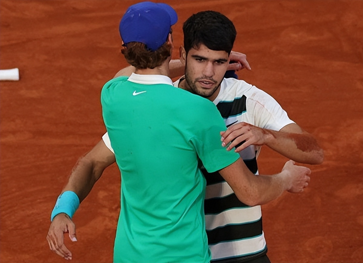 戴维斯杯逆转拉沃尔杯，阿尔卡拉斯状态火热