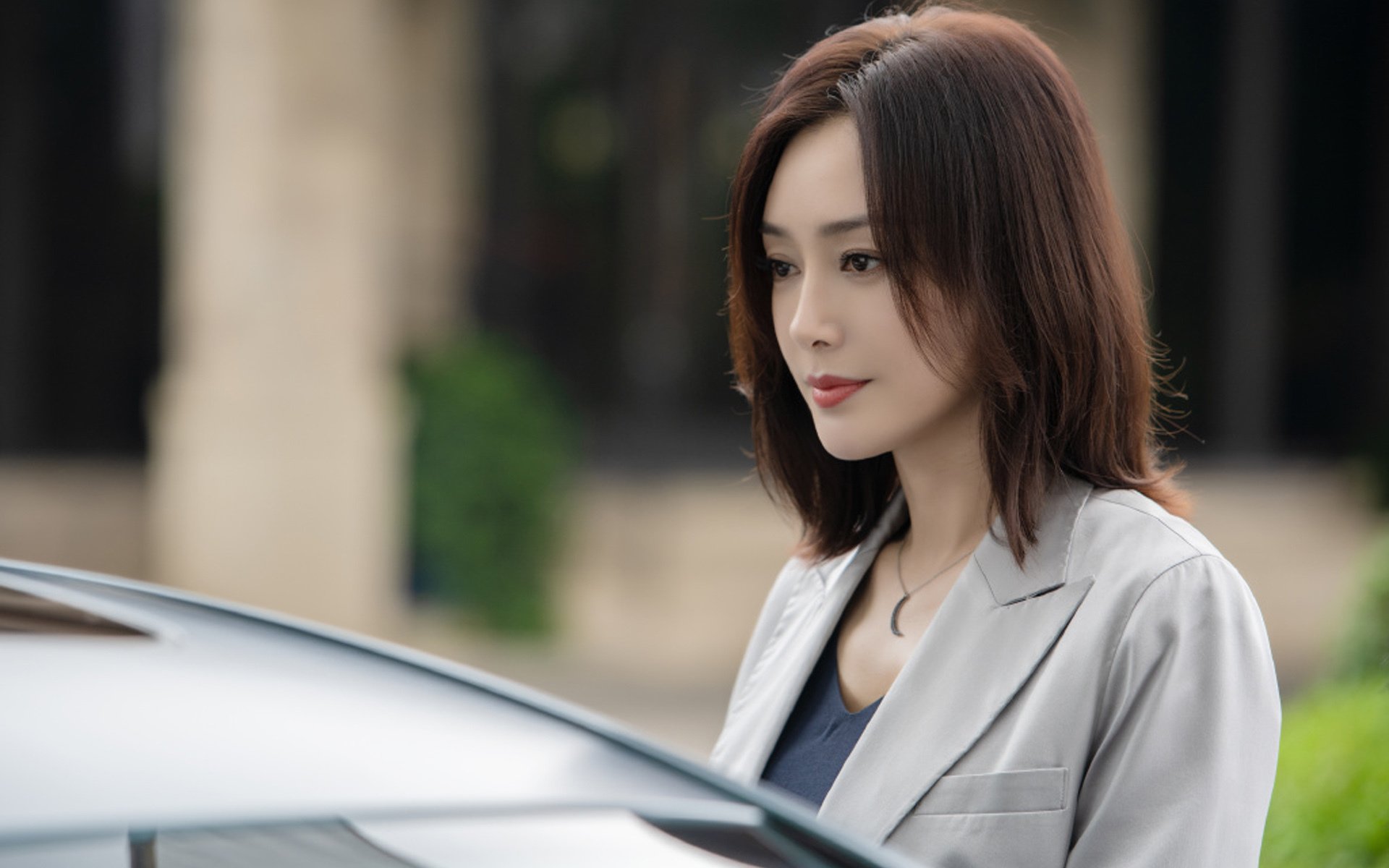 黄蜂vs新疆，字母哥一球破界，跨洲篮球夜未眠