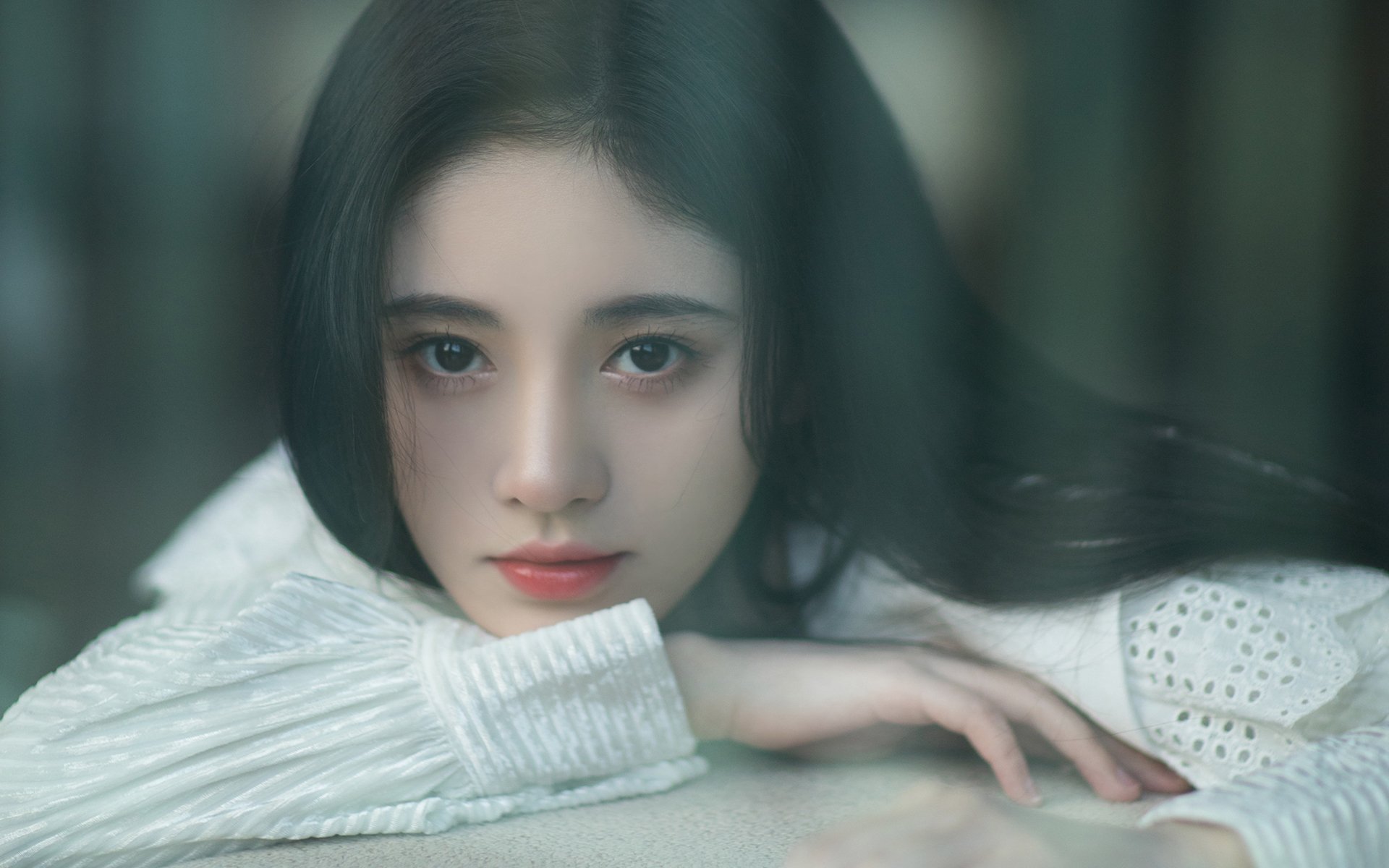 欧冠半决赛之夜,球场边闪耀着另一项纪录