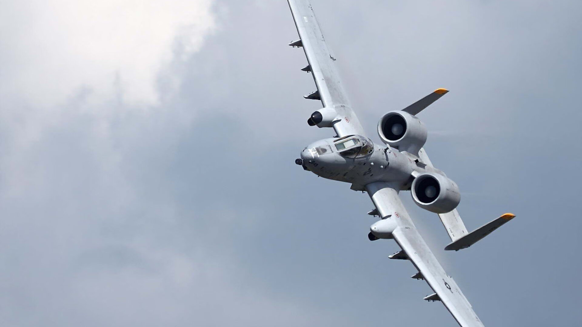 王朝交汇夜，当猛龙跨越山海，爱德华兹改写天穹